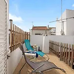 Ana Townhouse *